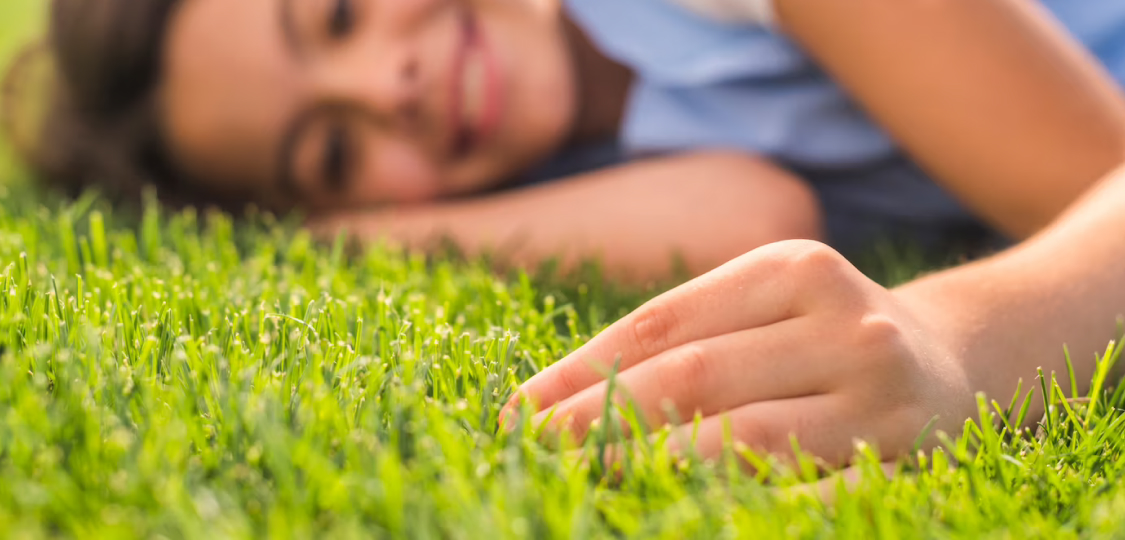 KOLON GLOTECH | recyclable artificial grass engineered with the e-coating technology